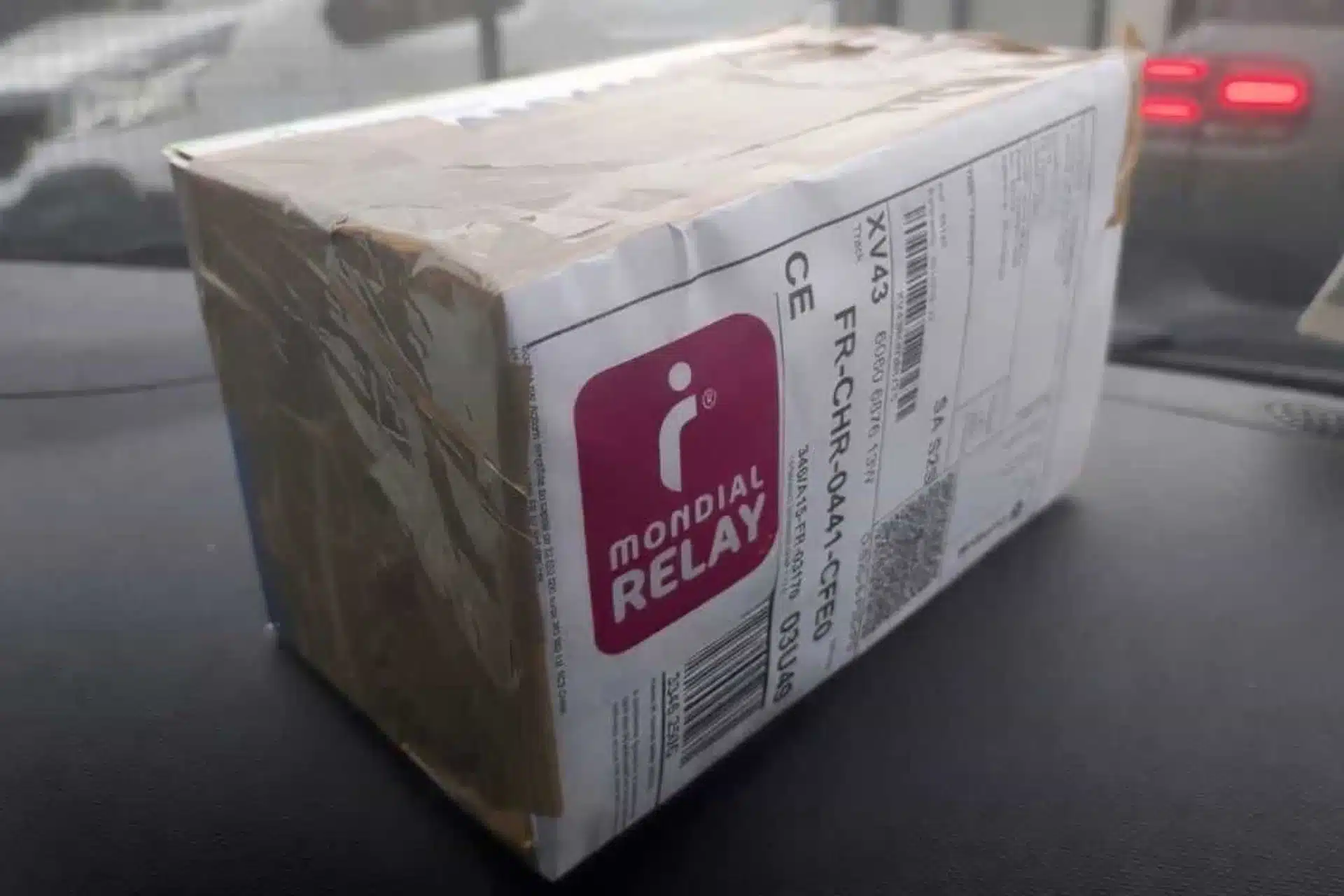 Arnaque au colis : avoir le livreur au téléphone ne suffit plus, vous êtes forcément concerné